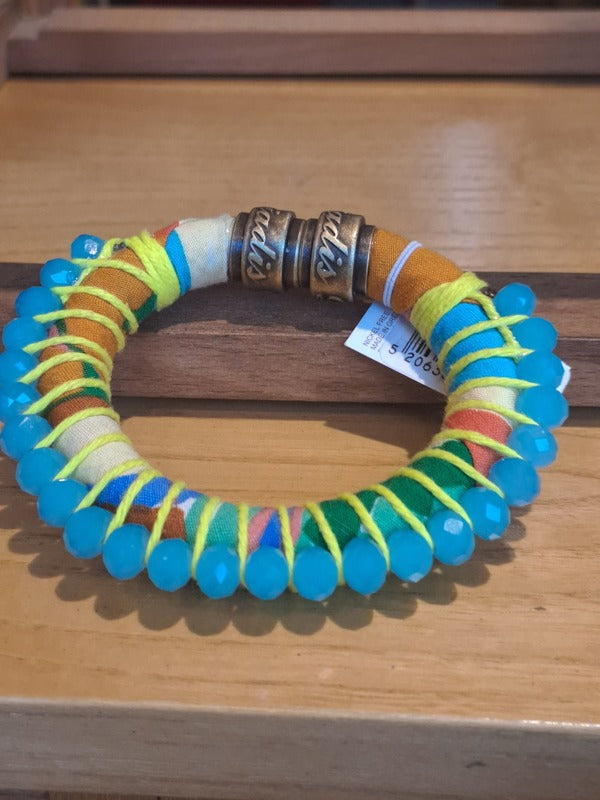 Bracelet with glass beads