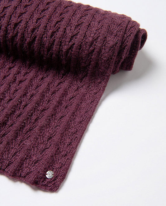 Tricot scarf with a soft and enveloping design, made in a warm blend of alpaca, wool, acrylic and nylon, in burgundy color