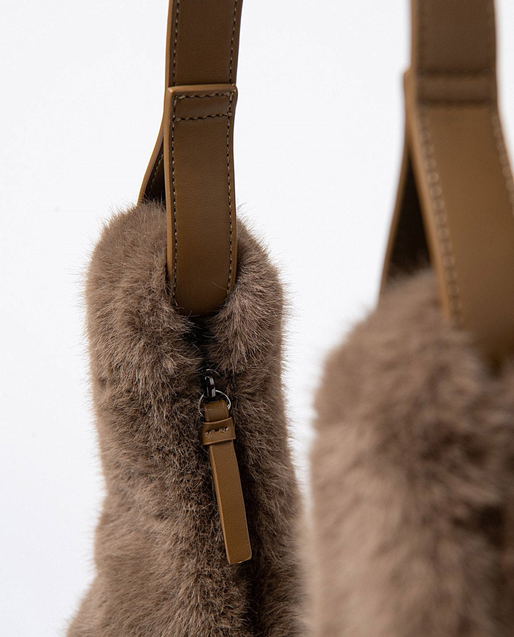 Faux fur shoulder bag Khaki