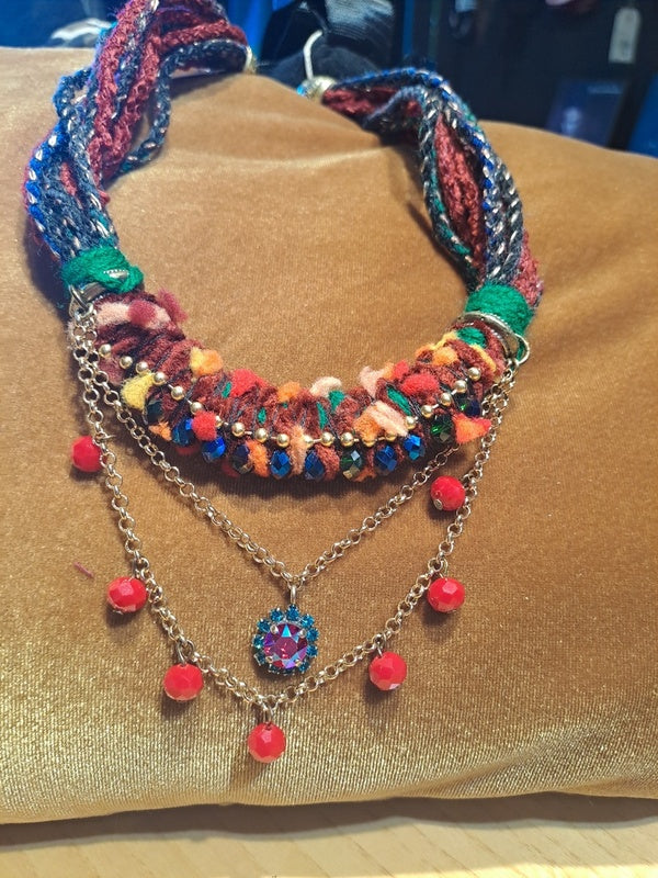 Necklace ethnic red