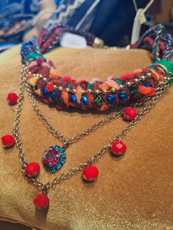 Necklace ethnic red