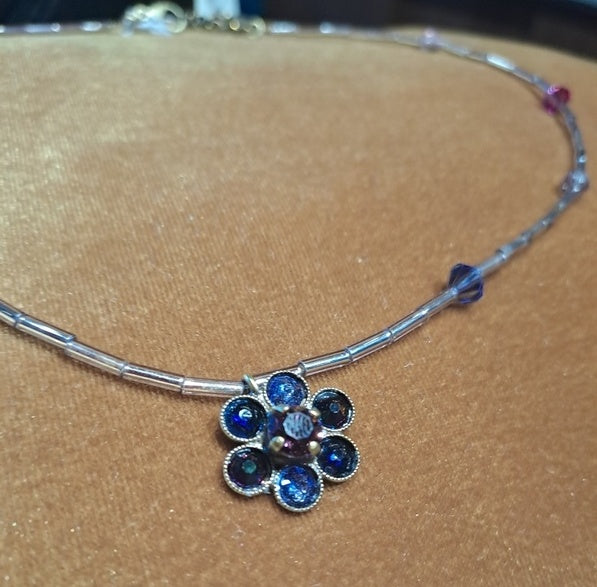 Necklace "daisy" purple