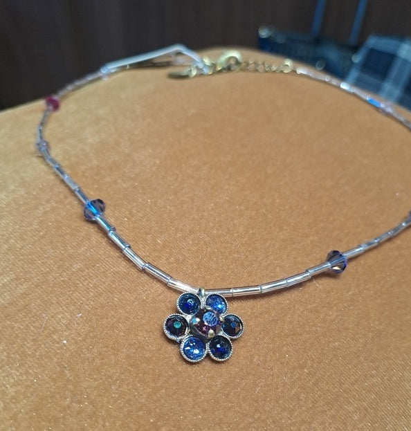 Necklace "daisy" purple