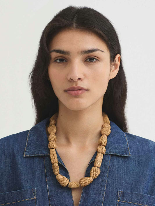 Raffia necklace Natural