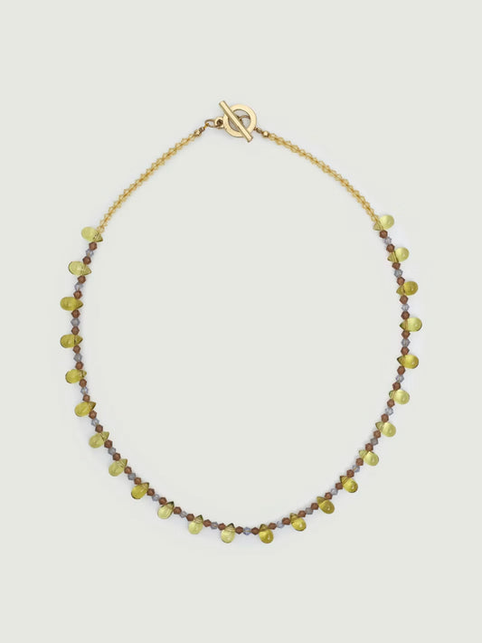 Necklace made of small resin beads in khaki, yellow colors, in bronze chain, 20 cm in length.