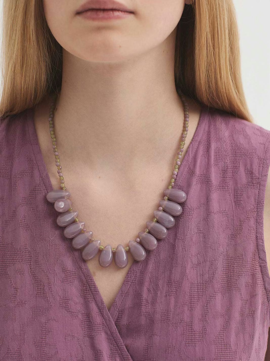 Teardrop beaded necklace Mauve