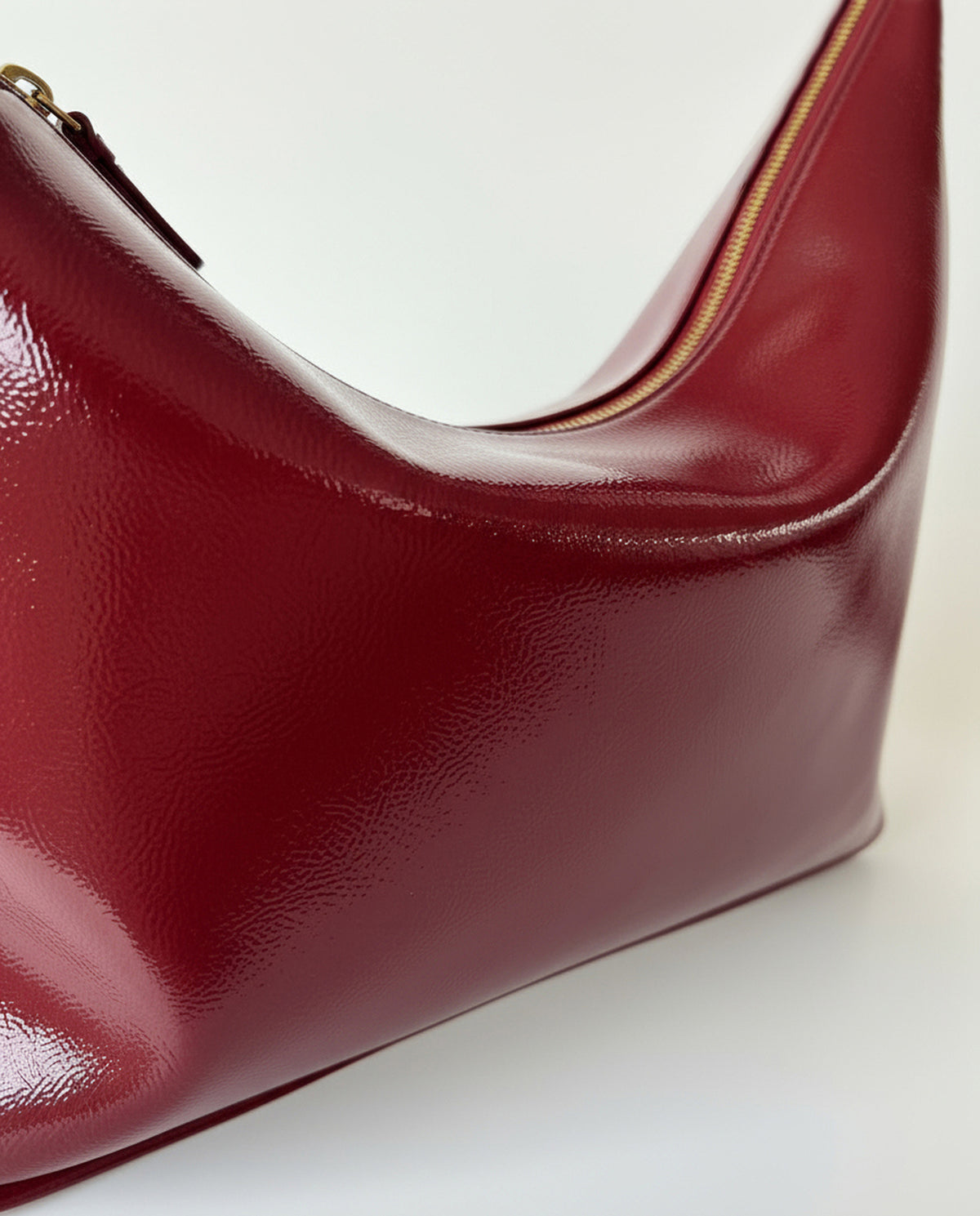 Patent shoulder bag Red
