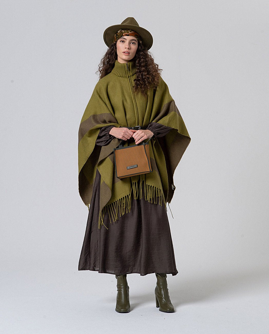 Fringed poncho Olive Green