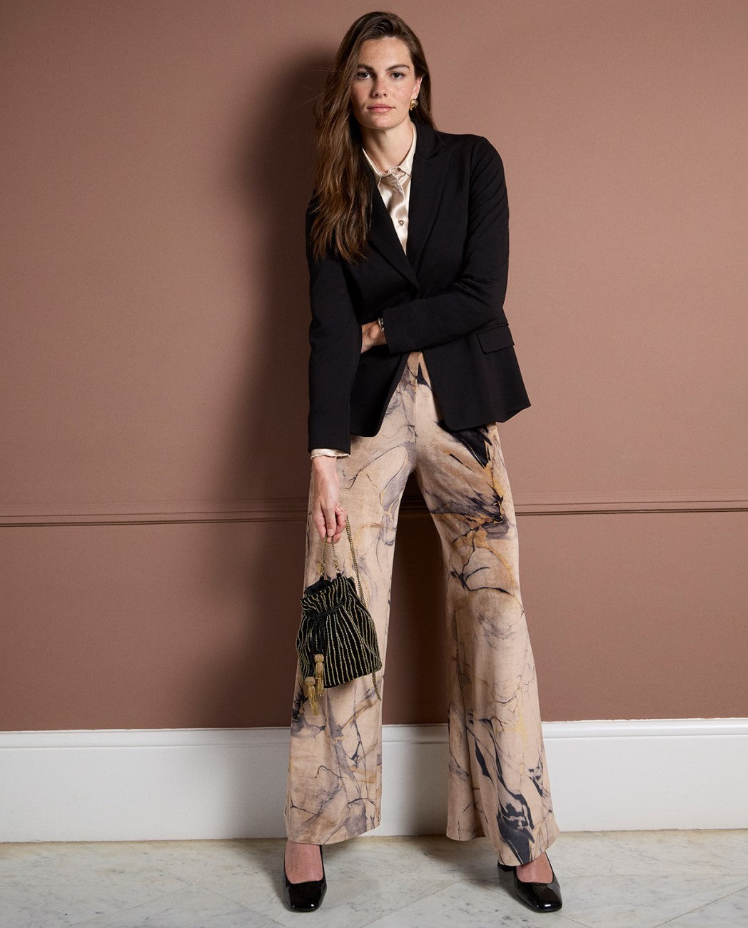 Velvet beaded pouch bag Black