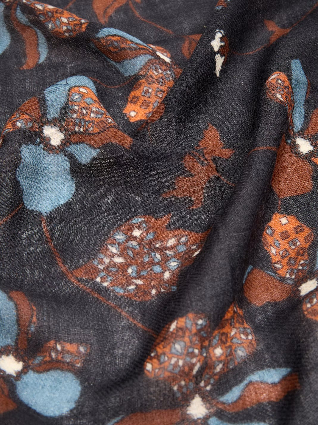 Geometric Flowers scarf Black