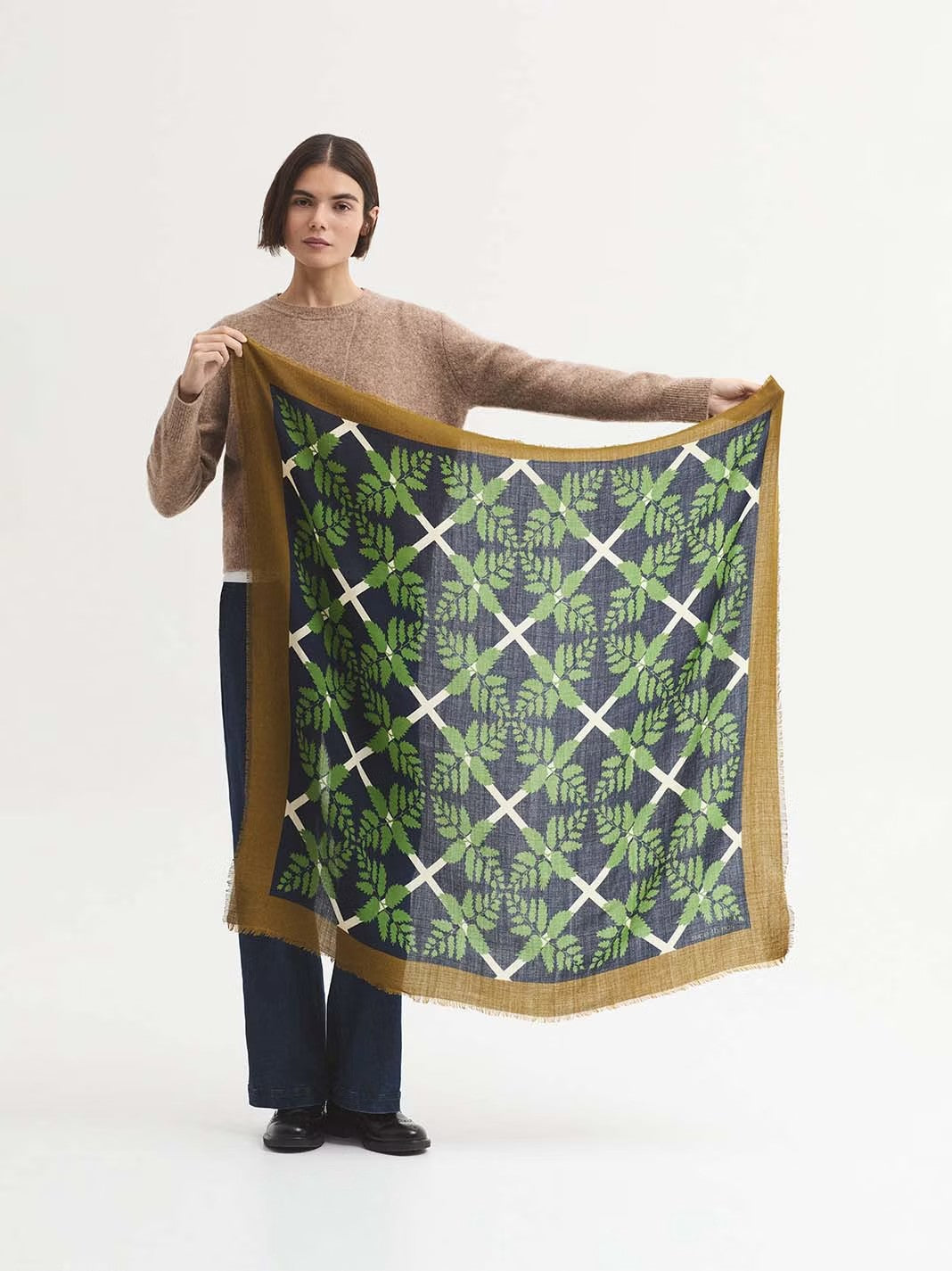 Square Leaves scarf Green