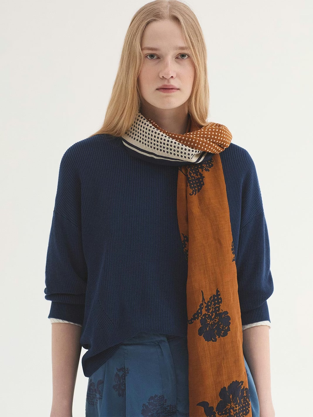 Dots & Flowers scarf Ochre