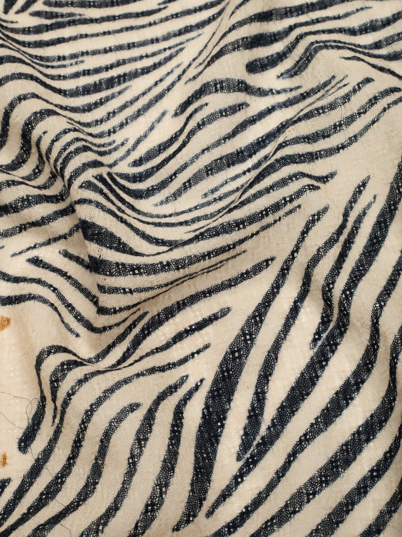 Jungle print scarf Ecru