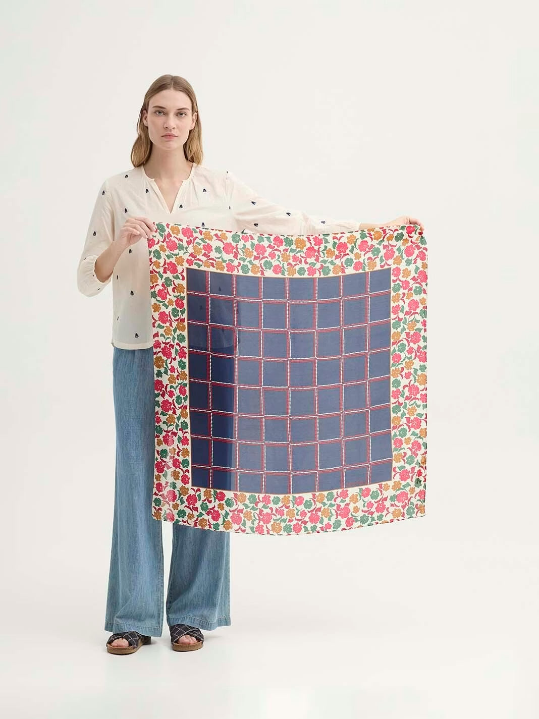 Checks & Flowers scarf Navy