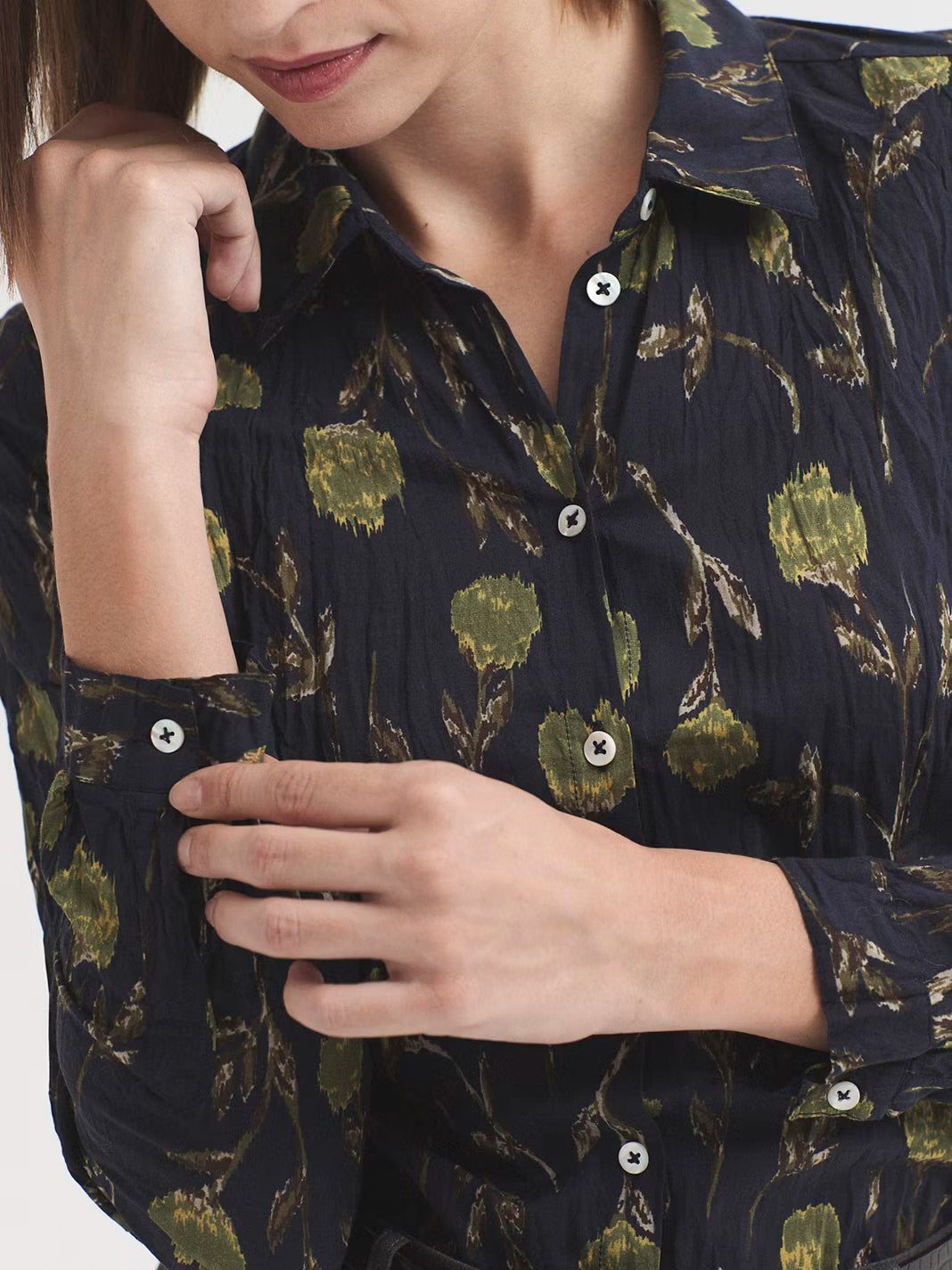 Shirt blurred flowers Navy