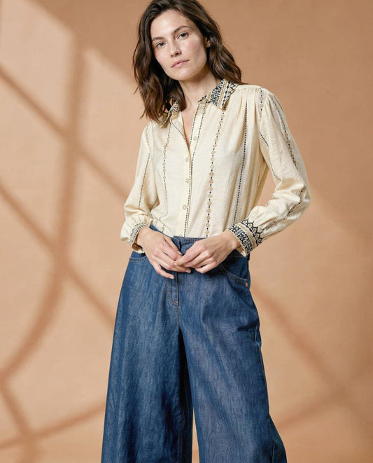 Embroidered print shirt Ecru