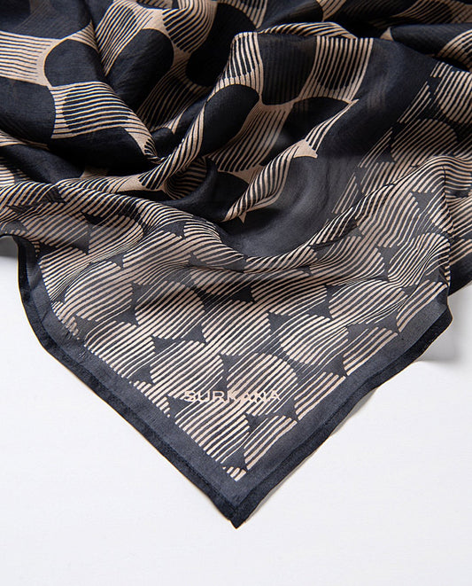 Printed square scarf Black