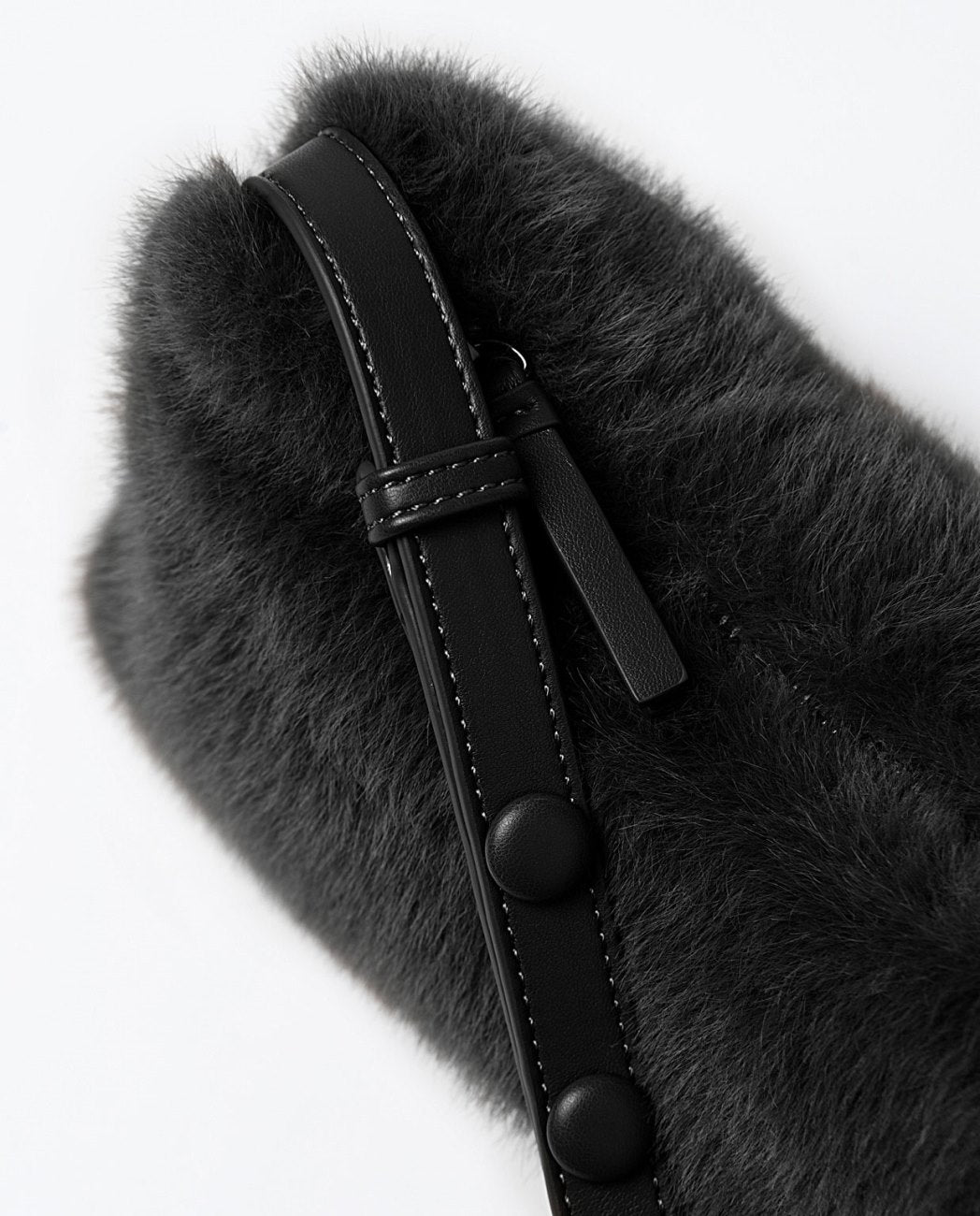 Faux fur shoulder bag Black