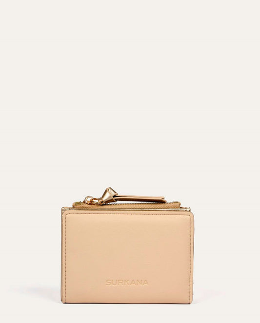 Beige small wallet with inside metallic color and zipped compartment