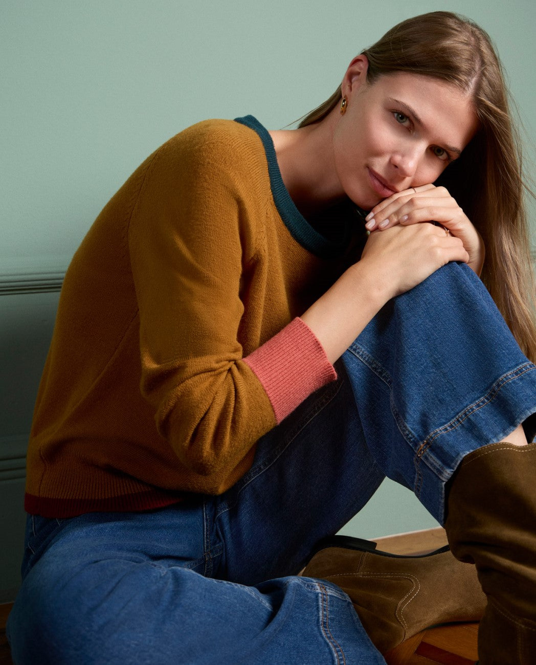 Knit sweater with contrasting details camel