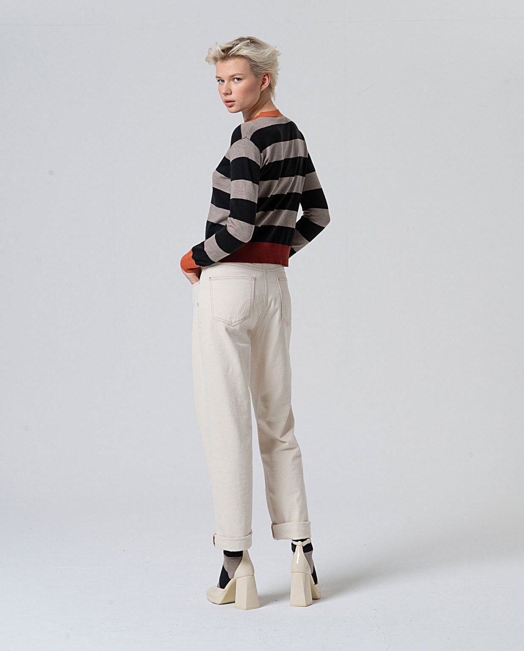 Stripped round-neck sweater Black