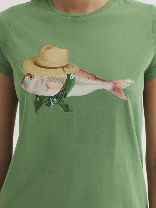 Mint  cotton T-shirt, with a fish print wearing a hat and a green bandana, round neck and short sleeves.
