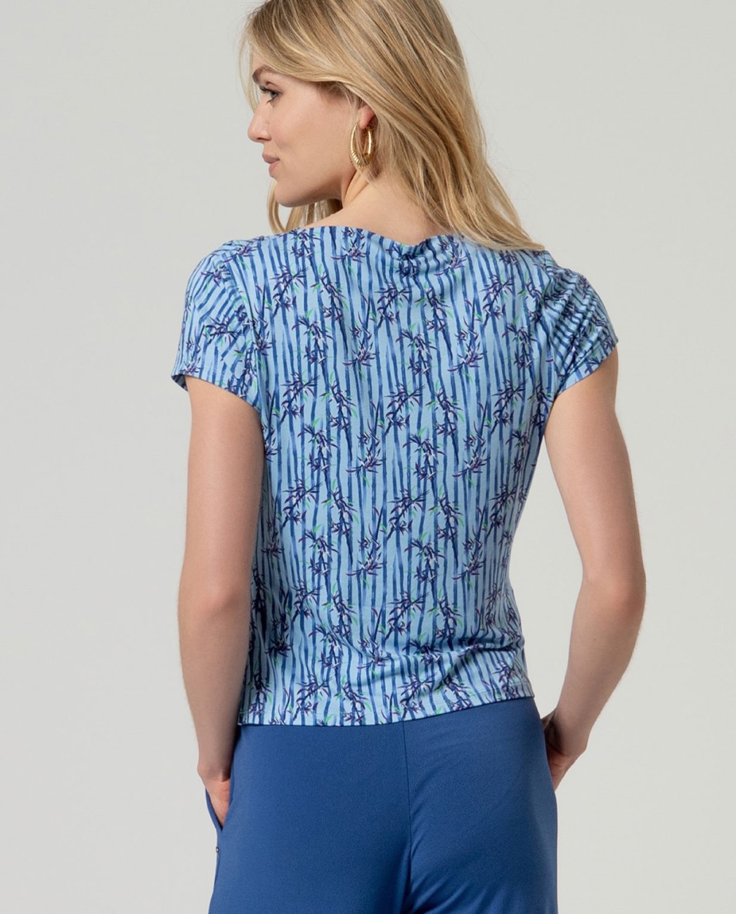 Elastic floral print top Blue