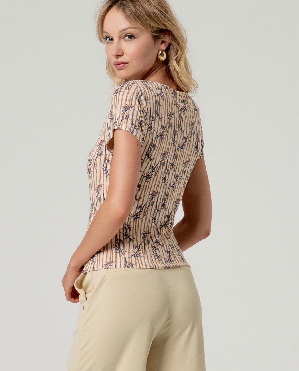 Elastic floral print top Ecru