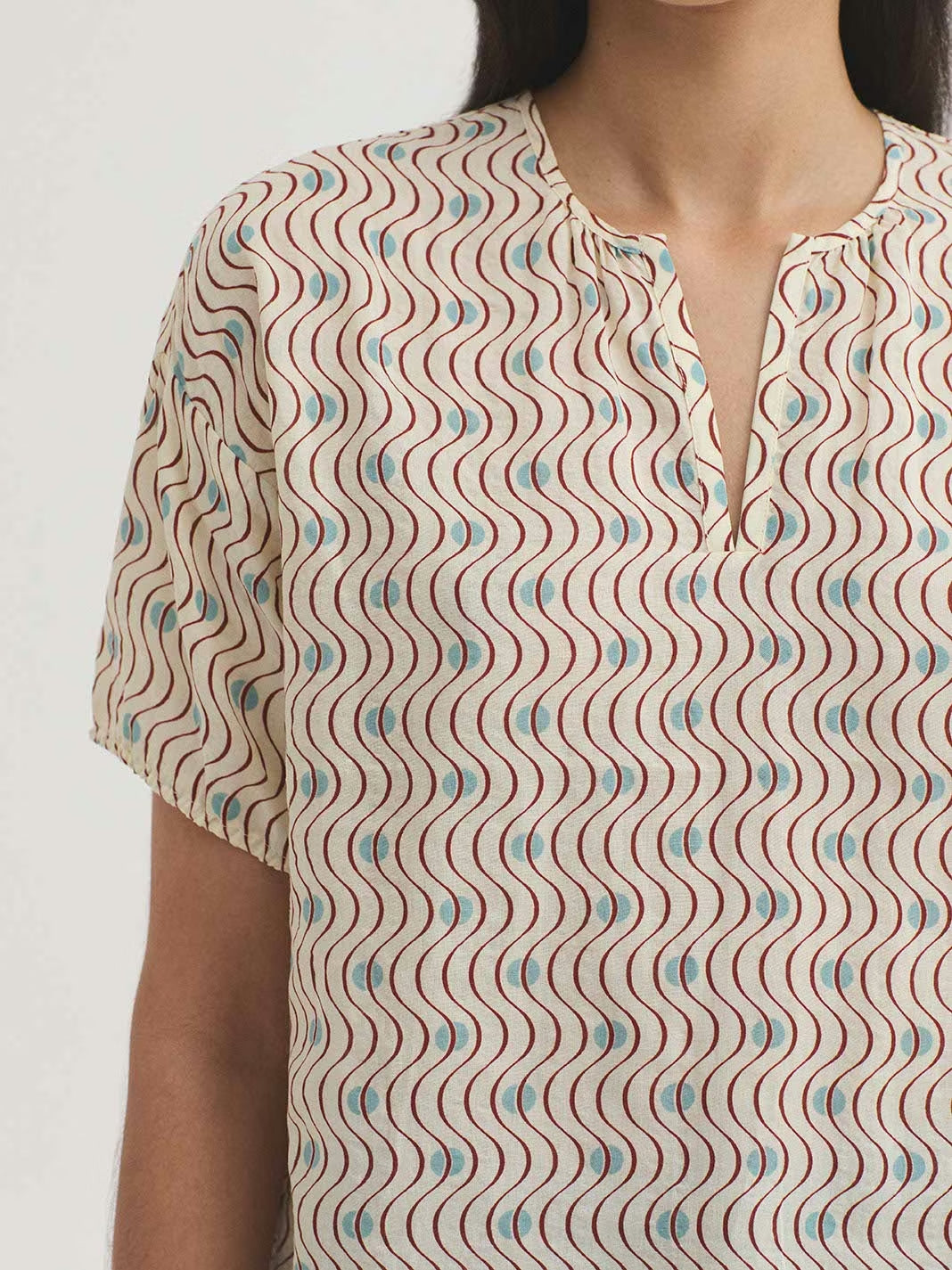 Hellenic Waves print top Ecru