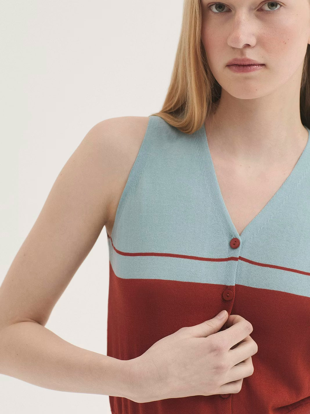 Buttoned Vest Terracotta