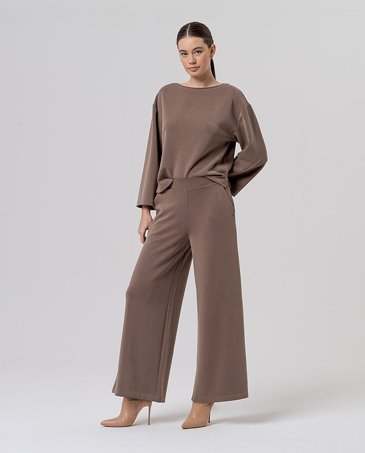 Wide leg trousers Taupe