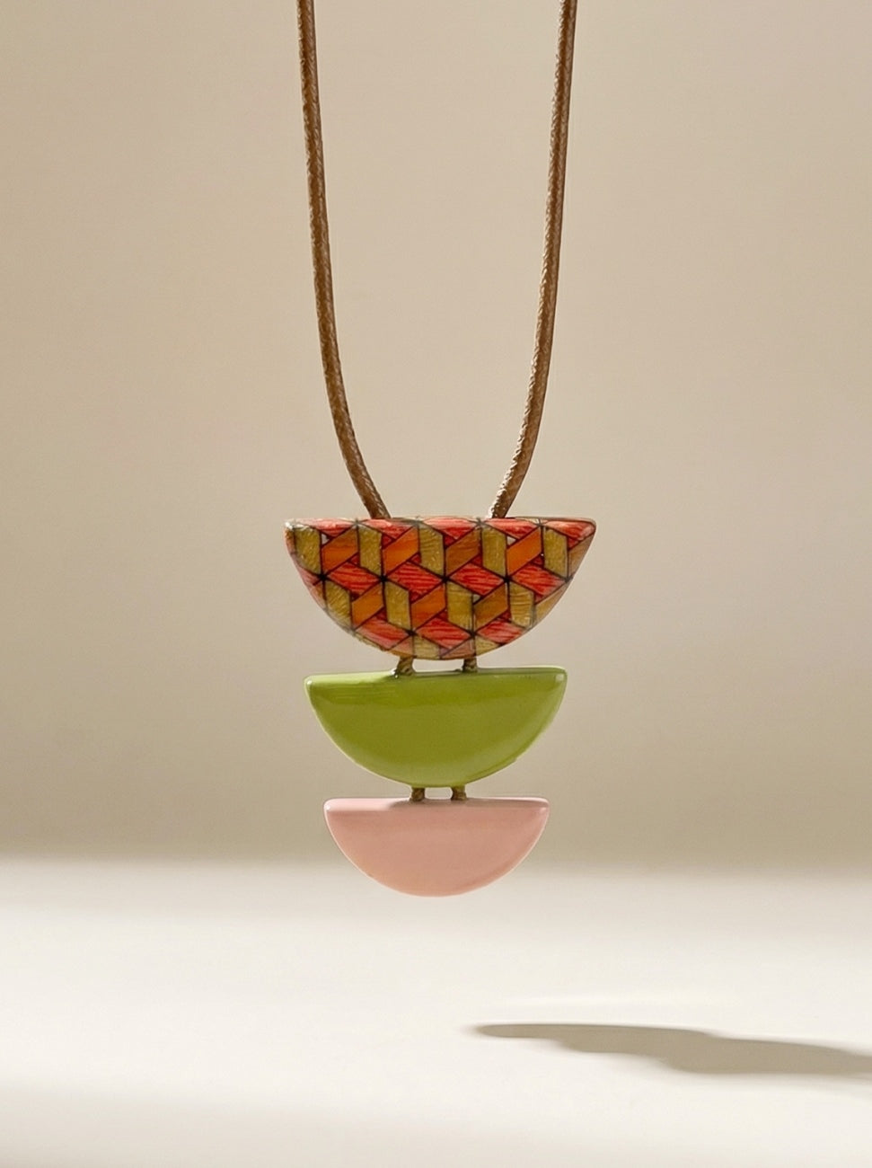 Wooden geometric necklace Red