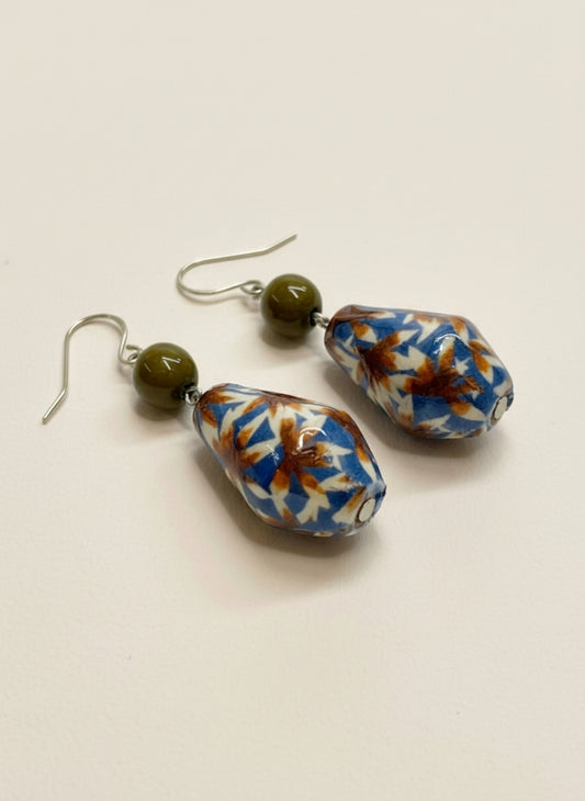 Wooden earrings Khaki