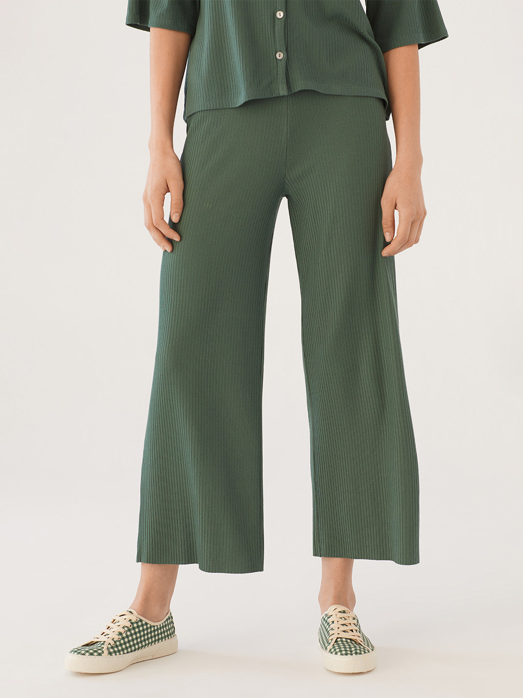 Rib knit khaki trousers