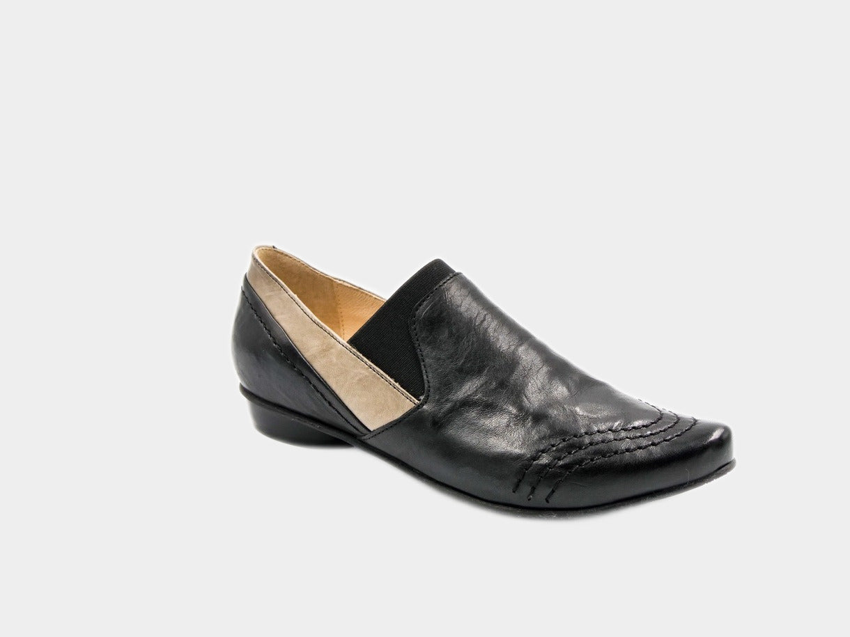 Loafer style black flat shoes