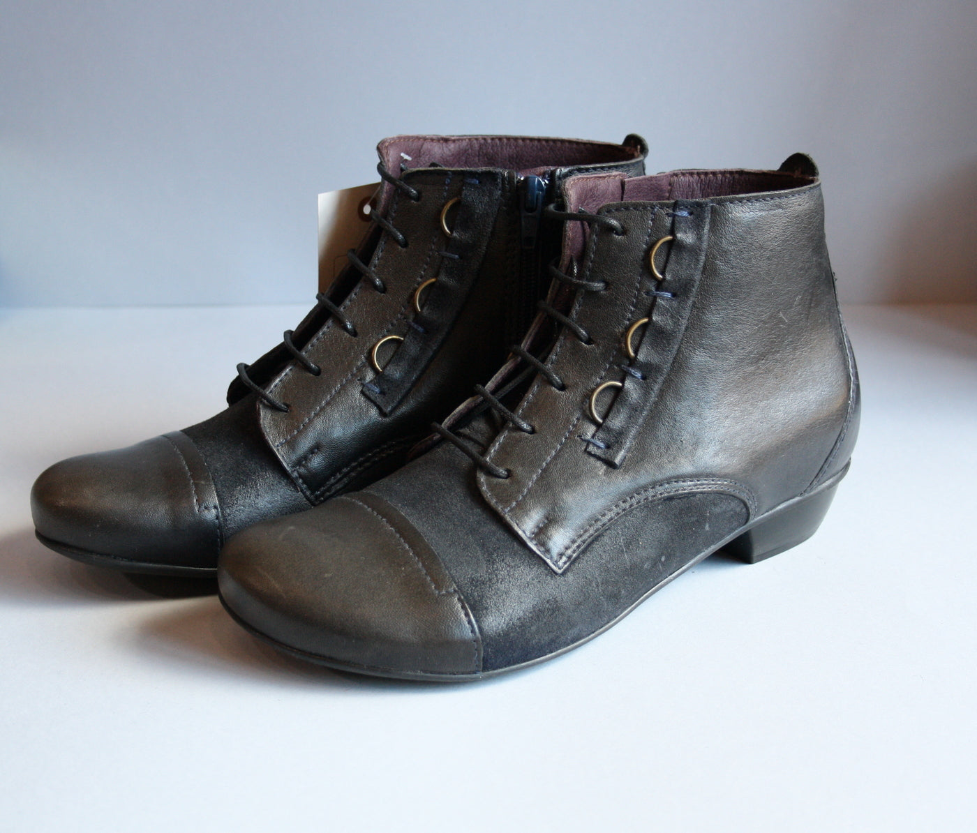 Ankle boots anatomic