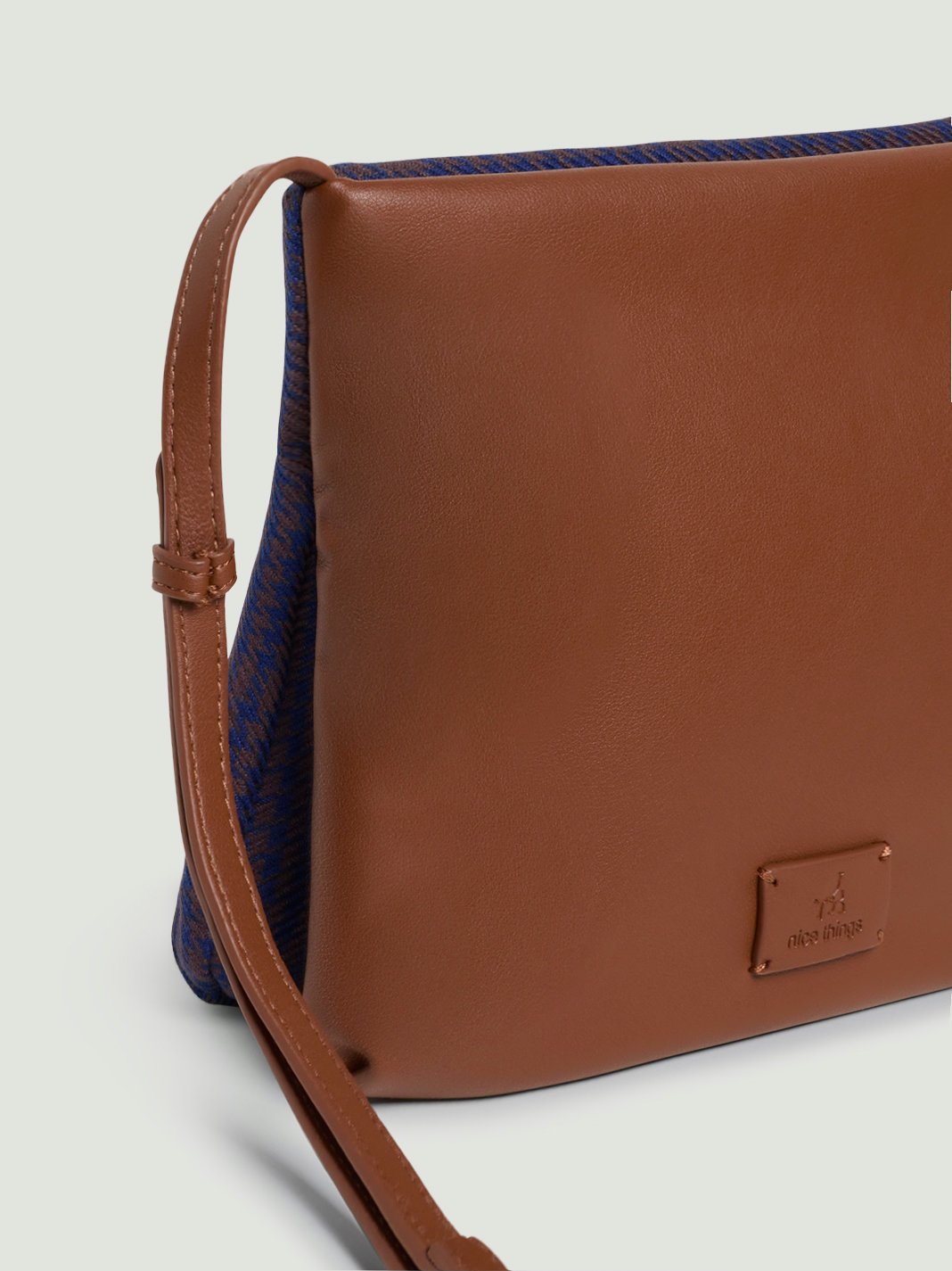 Bag cross quilted